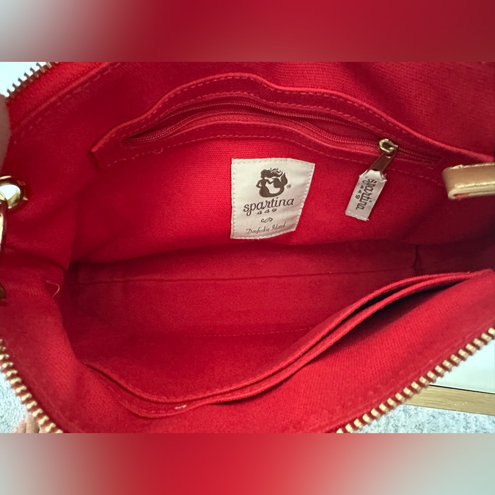 Spartina 449 Crossbody Bag with Texas Map Design - Picture 4 of 4